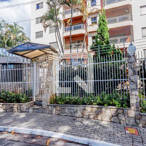 Apartamento para alugar com 136m², 3 quartos e 2 vagasFachada