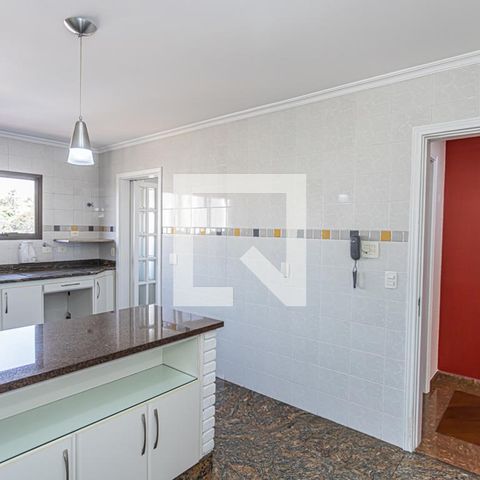 Apartamento para alugar com 136m², 3 quartos e 2 vagasCozinha