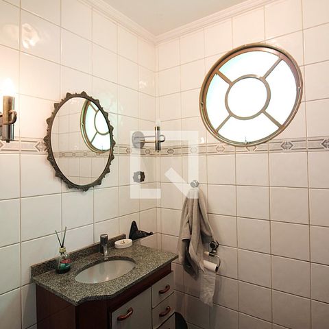Casa à venda com 360m², 4 quartos e 5 vagasLavabo