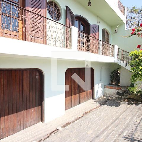 Casa à venda com 360m², 4 quartos e 5 vagasGaragem