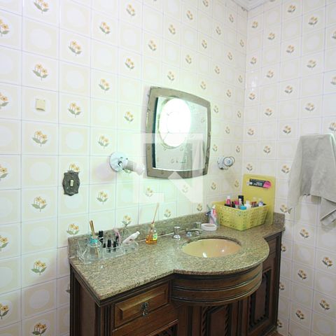 Casa à venda com 360m², 4 quartos e 5 vagasBanheiro Social