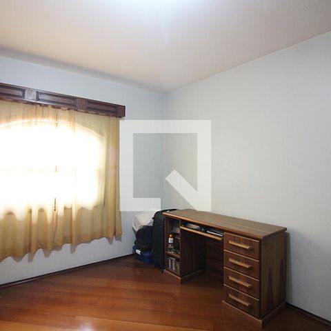 Casa à venda com 360m², 4 quartos e 5 vagasQuarto 2