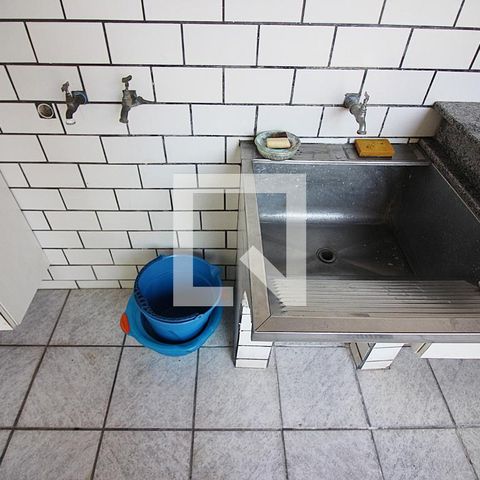 Casa à venda com 360m², 4 quartos e 5 vagasÁrea de Serviço