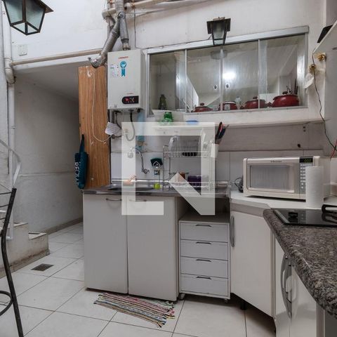 Casa à venda com 147m², 6 quartos e 3 vagas Casa à venda com 147m², 6 quartos e 3 vagasCozinha