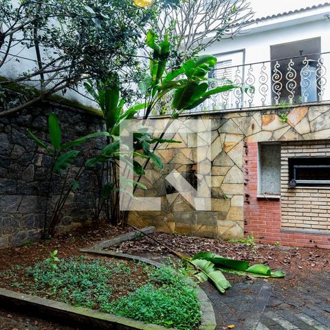 Casa para alugar com 530m², 4 quartos e 4 vagas Casa para alugar com 530m², 4 quartos e 4 vagasQuintal/Churrasqueira