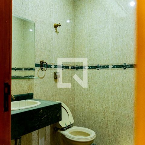 Casa para alugar com 530m², 4 quartos e 4 vagas Casa para alugar com 530m², 4 quartos e 4 vagasLavabo