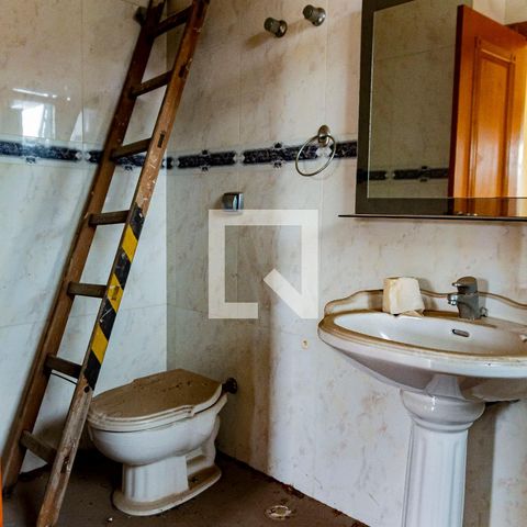 Casa para alugar com 530m², 4 quartos e 4 vagas Casa para alugar com 530m², 4 quartos e 4 vagasBanheiro da Suíte 1