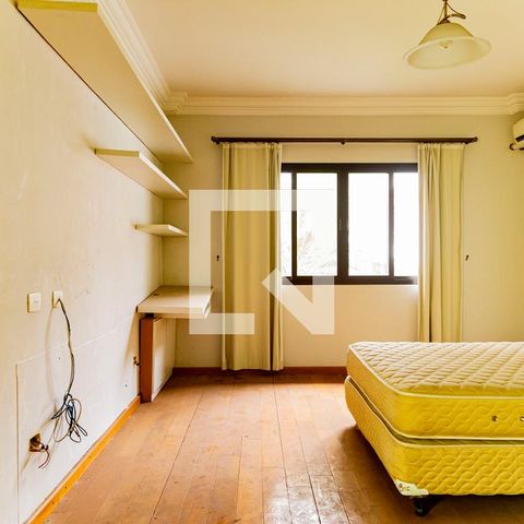 Casa para alugar com 530m², 4 quartos e 4 vagas Casa para alugar com 530m², 4 quartos e 4 vagasSuíte 3