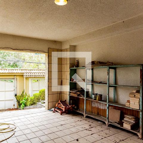 Casa para alugar com 530m², 4 quartos e 4 vagas Casa para alugar com 530m², 4 quartos e 4 vagasGaragem