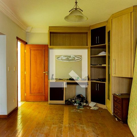 Casa para alugar com 530m², 4 quartos e 4 vagas Casa para alugar com 530m², 4 quartos e 4 vagasSuíte 4