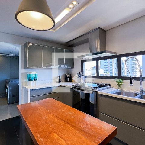 Apartamento à venda com 375m², 3 quartos e 4 vagasCozinha