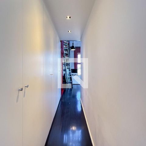 Apartamento à venda com 375m², 3 quartos e 4 vagas Apartamento à venda com 375m², 3 quartos e 4 vagasCorredor