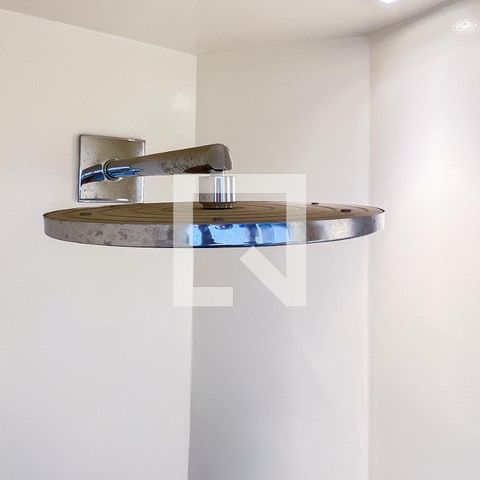 Apartamento à venda com 375m², 3 quartos e 4 vagas Apartamento à venda com 375m², 3 quartos e 4 vagasBanheiro da Suíte 2