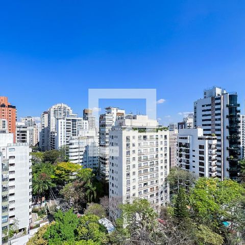 Apartamento à venda com 375m², 3 quartos e 4 vagasVista
