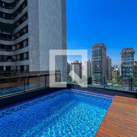 Apartamento à venda com 375m², 3 quartos e 4 vagasPiscina