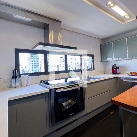 Apartamento à venda com 375m², 3 quartos e 4 vagasCozinha