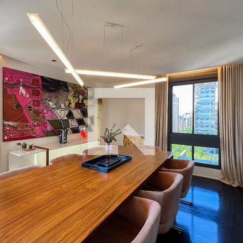 Apartamento à venda com 375m², 3 quartos e 4 vagas Apartamento à venda com 375m², 3 quartos e 4 vagasSala de Jantar