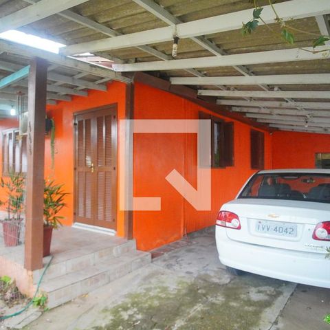 Casa à venda com 80m², 2 quartos e 2 vagasFachada