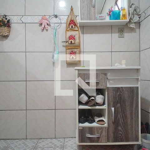 Casa à venda com 80m², 2 quartos e 2 vagasBanheiro