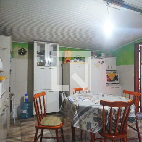 Casa à venda com 80m², 2 quartos e 2 vagasCozinha