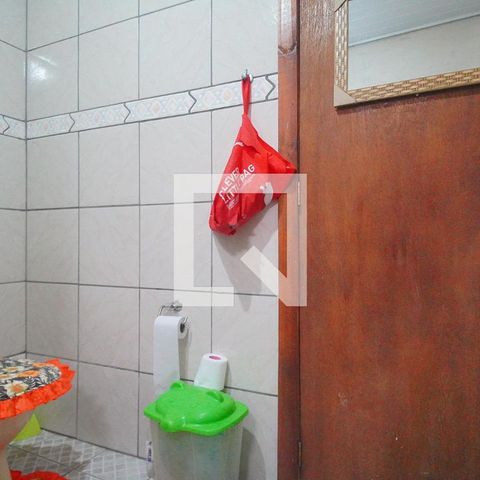 Casa à venda com 80m², 2 quartos e 2 vagasBanheiro