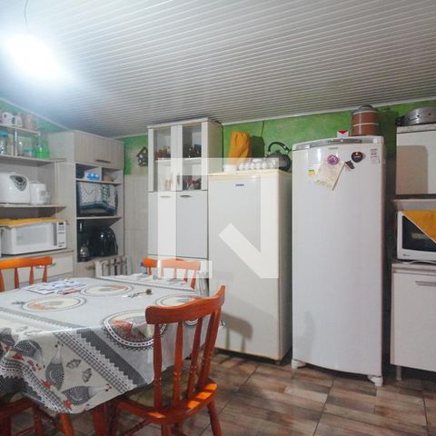 Casa à venda com 80m², 2 quartos e 2 vagasCozinha