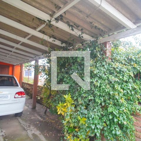 Casa à venda com 80m², 2 quartos e 2 vagasFachada