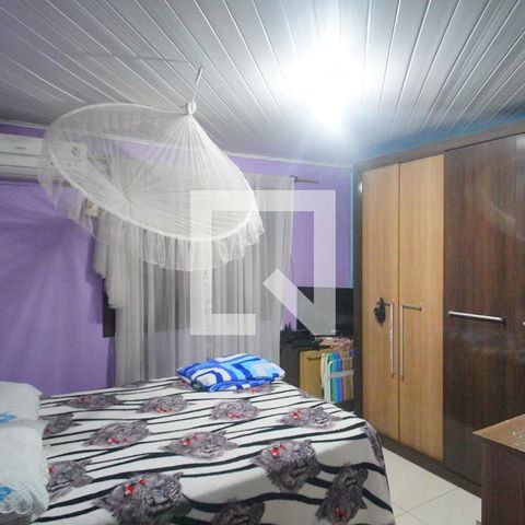 Casa à venda com 80m², 2 quartos e 2 vagasQuarto 1