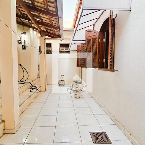 Casa à venda com 177m², 4 quartos e 1 vaga Casa à venda com 177m², 4 quartos e 1 vagaÁrea de Serviço