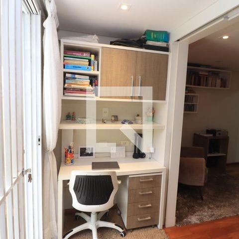Casa à venda com 184m², 4 quartos e 3 vagasQuarto Suíte