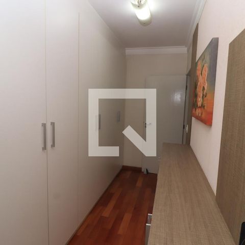 Casa à venda com 184m², 4 quartos e 3 vagasQuarto Suíte