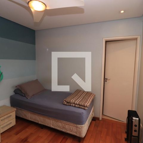 Casa à venda com 184m², 4 quartos e 3 vagasQuarto 4 - Suíte