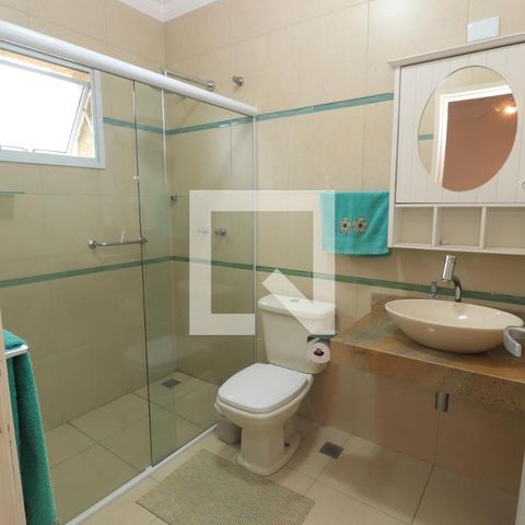 Casa à venda com 184m², 4 quartos e 3 vagasBanheiro da Suíte 2