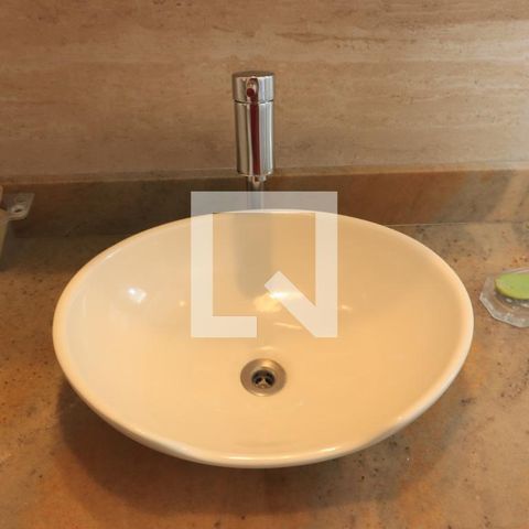 Casa à venda com 184m², 4 quartos e 3 vagasBanheiro da Suíte 3