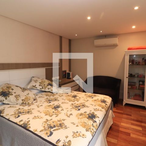 Casa à venda com 184m², 4 quartos e 3 vagasQuarto Suíte