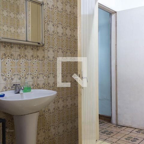 Casa à venda com 214m², 3 quartos e 2 vagasBanheiro