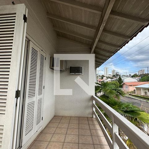 Casa à venda com 300m², 5 quartos e 2 vagasVaranda
