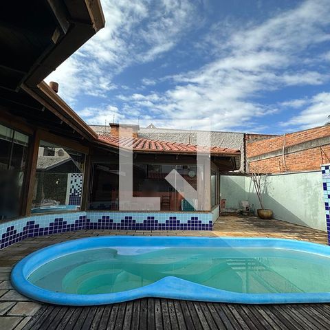 Casa à venda com 300m², 5 quartos e 2 vagasCozinha
