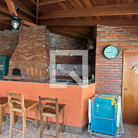 Casa à venda com 300m², 5 quartos e 2 vagasQuiosque