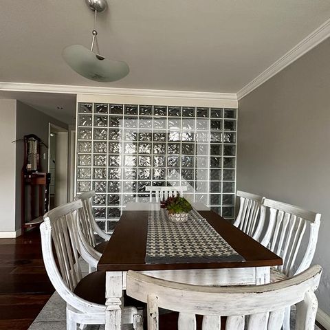 Casa à venda com 300m², 5 quartos e 2 vagasSala