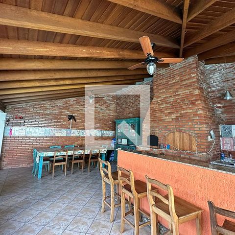 Casa à venda com 300m², 5 quartos e 2 vagasQuiosque