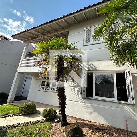 Casa à venda com 300m², 5 quartos e 2 vagasQuintal