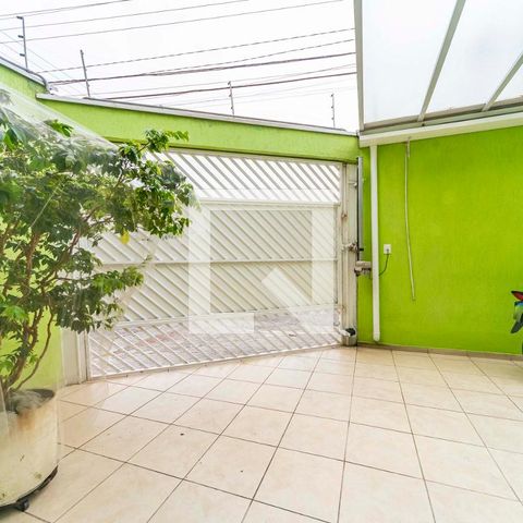 Casa à venda com 86m², 3 quartos e 3 vagas Casa à venda com 86m², 3 quartos e 3 vagasQuintal e Garagem