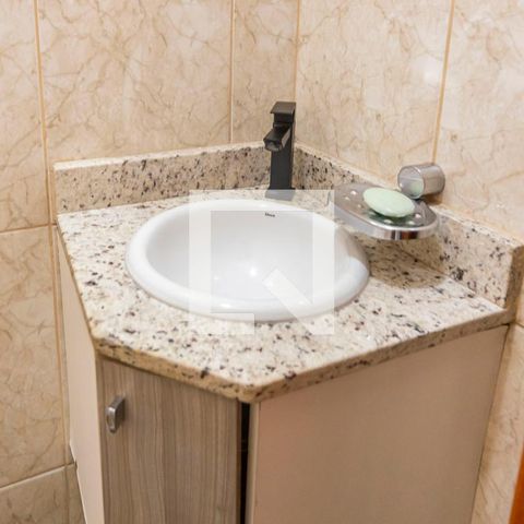 Casa à venda com 86m², 3 quartos e 3 vagas Casa à venda com 86m², 3 quartos e 3 vagasLavabo