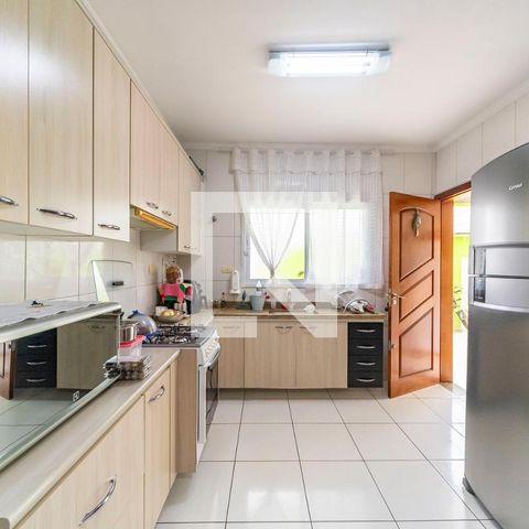 Casa à venda com 86m², 3 quartos e 3 vagas Casa à venda com 86m², 3 quartos e 3 vagasCozinha