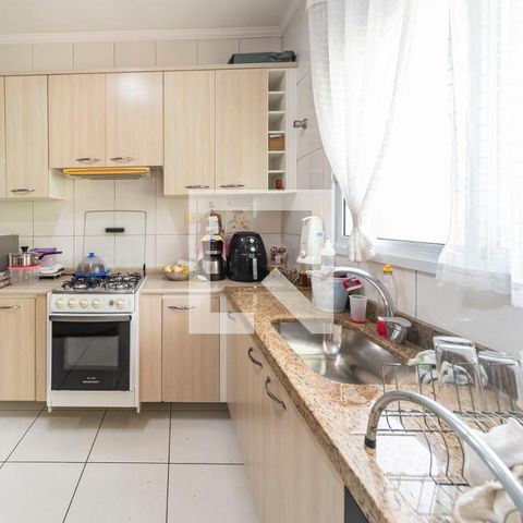 Casa à venda com 86m², 3 quartos e 3 vagas Casa à venda com 86m², 3 quartos e 3 vagasCozinha