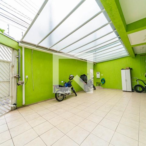 Casa à venda com 86m², 3 quartos e 3 vagas Casa à venda com 86m², 3 quartos e 3 vagasQuintal e Garagem