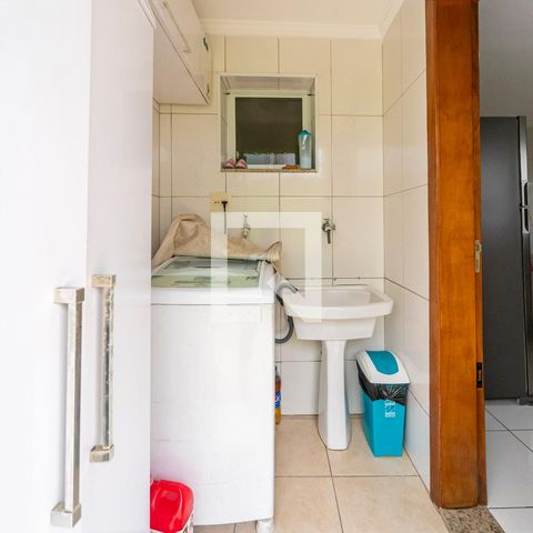 Casa à venda com 86m², 3 quartos e 3 vagas Casa à venda com 86m², 3 quartos e 3 vagasÁrea de Serviço
