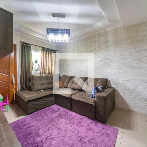 Casa à venda com 86m², 3 quartos e 3 vagas Casa à venda com 86m², 3 quartos e 3 vagasSala