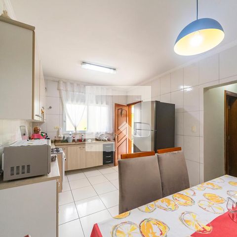 Casa à venda com 86m², 3 quartos e 3 vagas Casa à venda com 86m², 3 quartos e 3 vagasCozinha